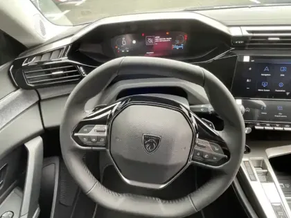 Photo 14 Peugeot 308  SW Hybrid 145 e-DCS6