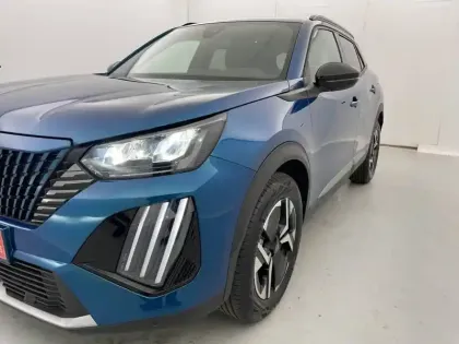 Photo 29 Peugeot 2008  Hybrid 136 e-DCS6