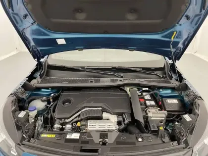 Photo 20 Peugeot 2008  Hybrid 136 e-DCS6