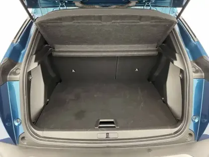 Photo 12 Peugeot 2008  Hybrid 136 e-DCS6