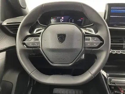 Photo 22 Peugeot 2008  Hybrid 136 e-DCS6