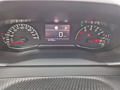 Photo 9 Peugeot 2008  PureTech 130 S&S EAT8