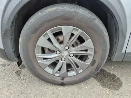 Photo 12 Peugeot 2008  PureTech 130 S&S EAT8