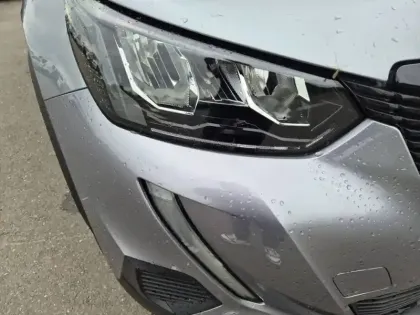 Photo 15 Peugeot 2008  PureTech 130 S&S EAT8