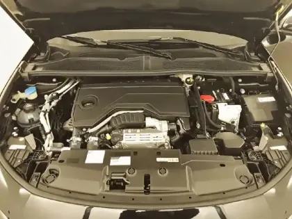 Photo 43 Peugeot 308  SW Hybrid 145 e-DCS6