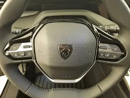 Photo 30 Peugeot 308  SW Hybrid 145 e-DCS6