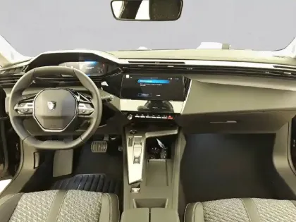 Photo 7 Peugeot 308  SW Hybrid 145 e-DCS6