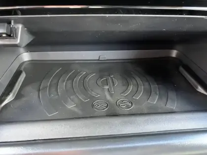 Photo 48 Peugeot 208  Electrique 54 kWh 156ch