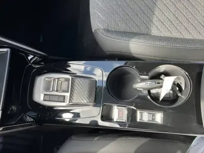 Photo 84 Peugeot 208  Electrique 54 kWh 156ch