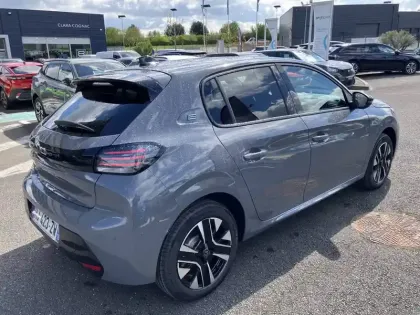 Photo 63 Peugeot 208  Electrique 54 kWh 156ch