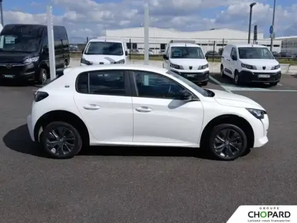 Photo 91 Peugeot 208  Electrique 50 kWh 136ch