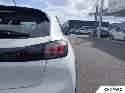 Photo 84 Peugeot 208  Electrique 50 kWh 136ch