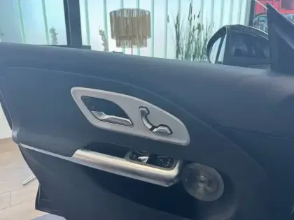 Photo 14 Mercedes CLA Gén. III (X174/X178) Ph1 AMG Line 5