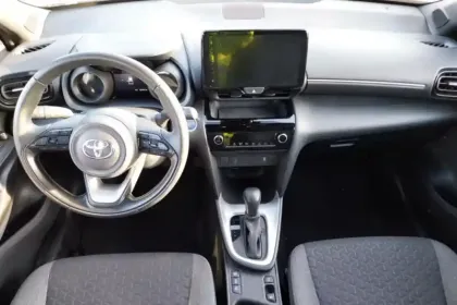 Photo 8 Toyota Yaris  Cross Hybride 116h 2WD