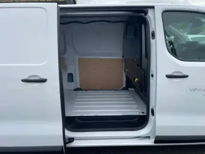 Photo 12 Peugeot Expert  FGN M DIESEL 120 CH MANUELLE