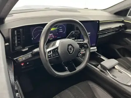 Photo 18 Renault Austral  E-Tech hybrid 200