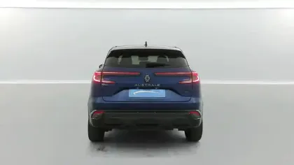 Photo 12 Renault Austral  E-Tech hybrid 200