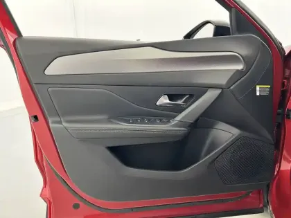 Photo 19 Peugeot 408  PHEV 180 e-EAT8
