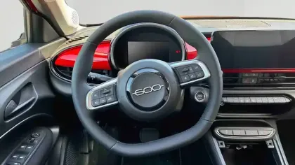 Photo 12 Fiat 600 e 156 ch 54 kWh