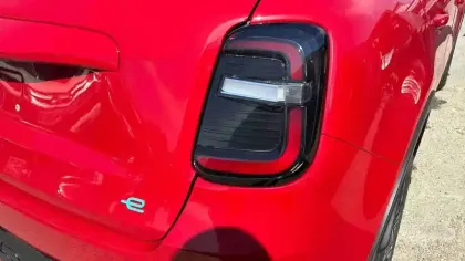 Photo 21 Fiat 600 e 156 ch 54 kWh