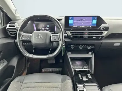 Photo 7 Citroën C4 e- 136 ch Automatique