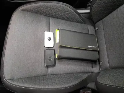 Photo 82 Renault Captur  TCe 100 GPL - 21