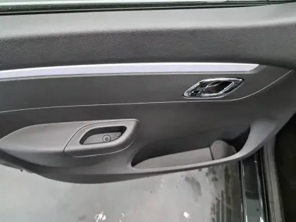 Photo 27 Dacia Spring Gén. I (BBG) Ph2 Expression 5