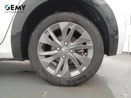 Photo 32 Peugeot 208  Electrique 50 kWh 136ch