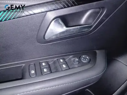 Photo 78 Peugeot 208  Electrique 50 kWh 136ch