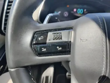 Photo 104 DS DS 7  Hybride Rechargeable E-Tense 225 EAT8