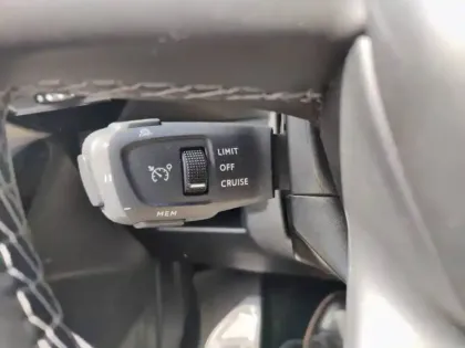 Photo 106 DS DS 7  Hybride Rechargeable E-Tense 225 EAT8