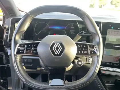 Photo 14 Renault Austral  E-Tech hybrid 200