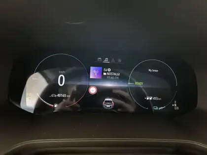 Photo 43 Renault Captur  E-Tech Plug-in 160