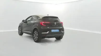Photo 29 Renault Captur  E-Tech Plug-in 160