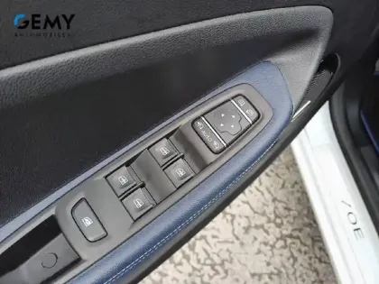 Photo 11 Renault Zoé Gén. I (B10) Ph2 Exception 5