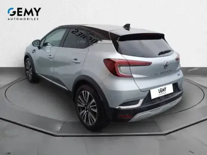 Photo 42 Renault Captur  E-Tech full hybrid 145