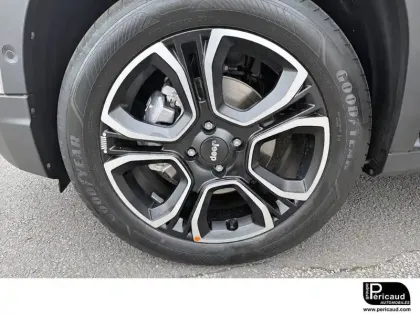 Photo 8 Jeep Avenger Gén. I Ph1 Summit 5