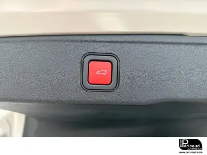 Photo 40 Jeep Avenger  1.2 Turbo T3 110 ch e-Hybrid BVR6