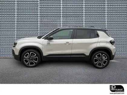 Photo 16 Jeep Avenger  1.2 Turbo T3 110 ch e-Hybrid BVR6