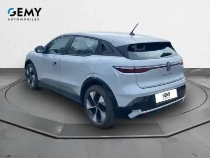 Photo 6 Renault Megane Gén. V (BCB) Ph1 Equilibre 5