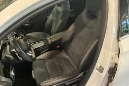 Photo 8 Mercedes Classe A Gén. IV (W177) Ph1 AMG Line 5