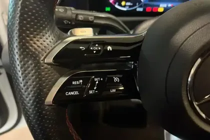 Photo 16 Mercedes Classe A Gén. IV (W177) Ph1 AMG Line 5