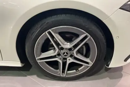 Photo 13 Mercedes Classe A Gén. IV (W177) Ph1 AMG Line 5