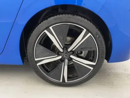 Photo 15 Peugeot 308  BlueHDi 130ch S&S EAT8