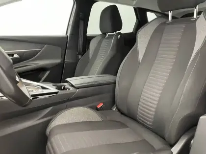 Photo 13 Peugeot 3008 Gén. II Ph2 Style 5