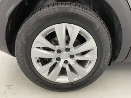 Photo 18 Peugeot 3008 Gén. II Ph2 Style 5