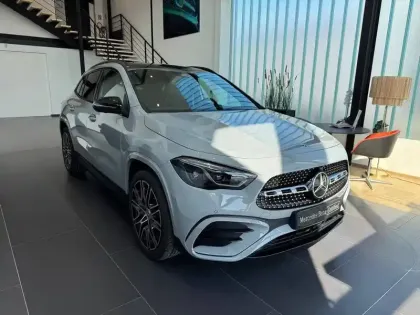 Photo 18 Mercedes GLA  200 d 8G-DCT