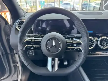 Photo 13 Mercedes GLA Gén. II (H247) Ph2 AMG Exclusive Design 5