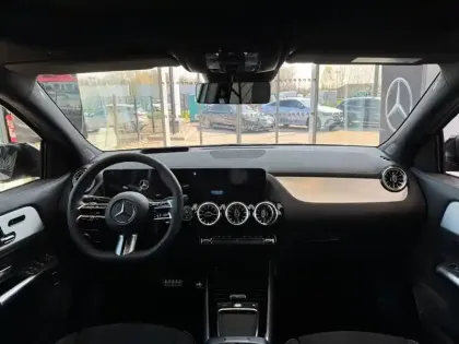 Photo 10 Mercedes GLA Gén. II (H247) Ph2 AMG Exclusive Design 5