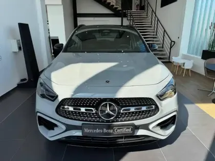 Photo 17 Mercedes GLA  200 d 8G-DCT